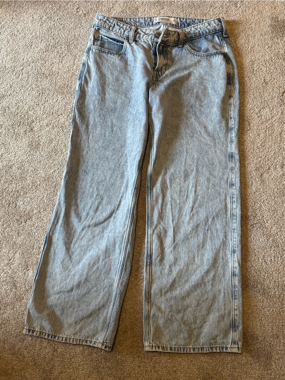 Y2K aesthetic Hollister women’s Low-Rise Baggy jeans 8R w29